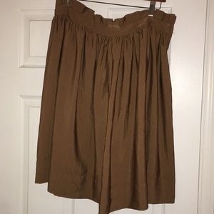 H & M full skirt with pockets